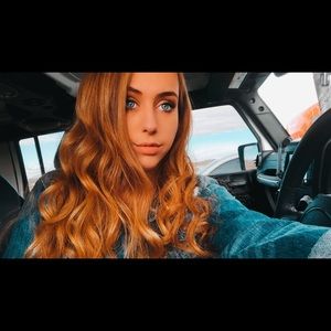 Meet your Posher, Olivia